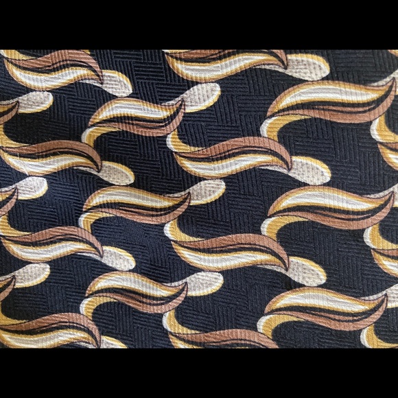 Como Collezione 100% Silk Necktie - Picture 4 of 5